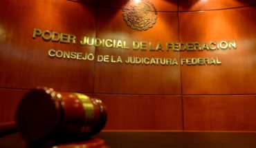 translated from Spanish: A appointed magistrate suspended from nepotism, harassment and abuse