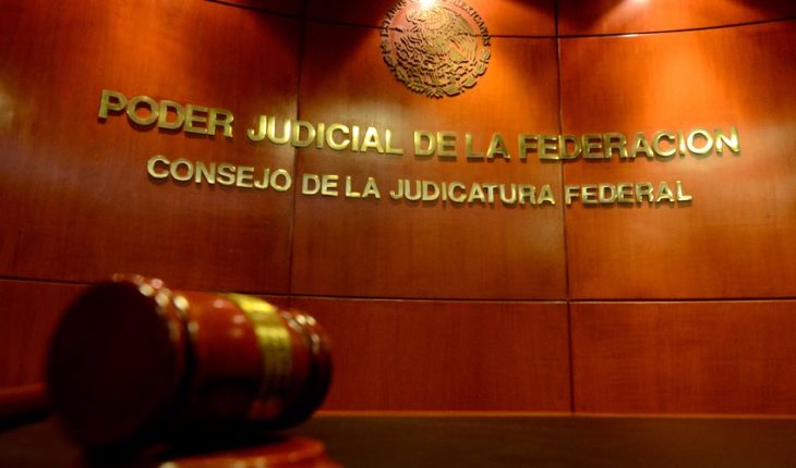 translated from Spanish: A appointed magistrate suspended from nepotism, harassment and abuse