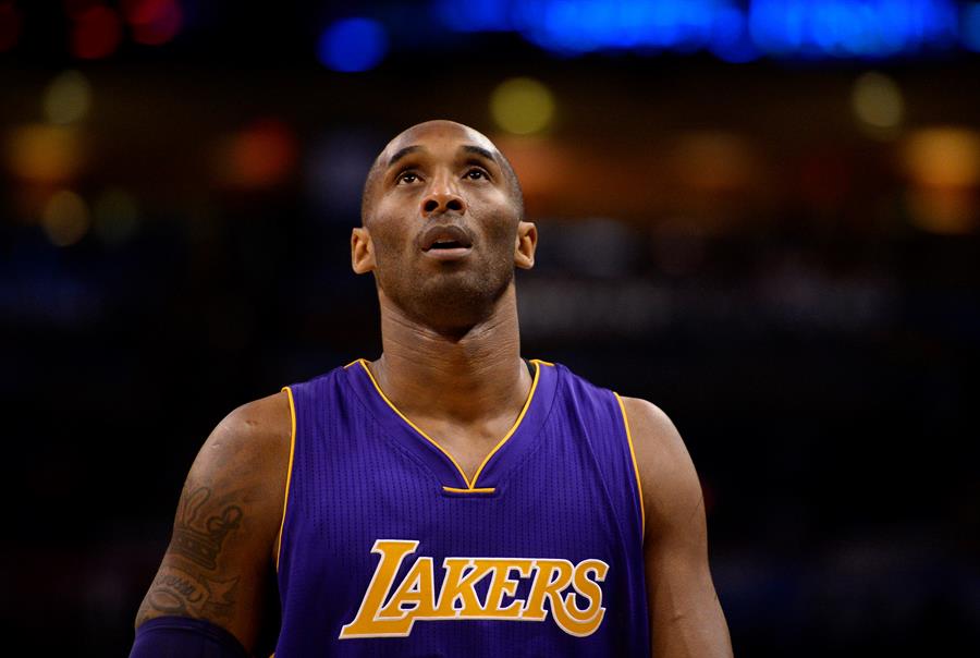Kobe Bryant: tributes at NBA games and their history watching "Giant Saturday" to learn Spanish