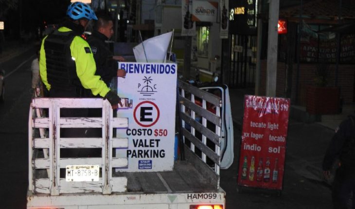 translated from Spanish: Mobility Secretariat removes road blocks on Boulevard García de León and Avenida Enrique Ramírez