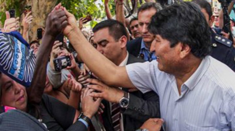 Morales opens up to the possibility of organizing "armed people's militias" in case of returning to Bolivia