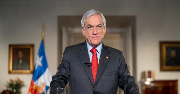 Piñera makes new offer and announces deepening pension reform