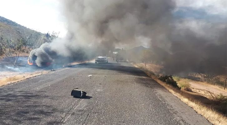 Territorial dispute between criminals leaves several vehicles on fire