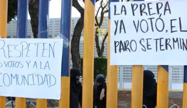 translated from Spanish: UNAM convenes Prepclass 9 classes at alternate headquarters
