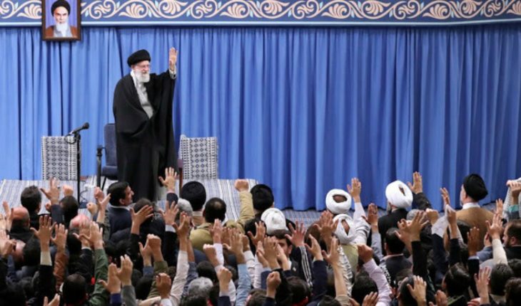 Ayatolá Ali Jamenei: Irán debe hacerse fuerte “para poner fin a las amenazas enemigas”