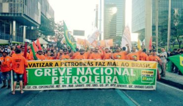 Brasil: Empleados de Petrobras inician una huelga indefinida contra su privatización