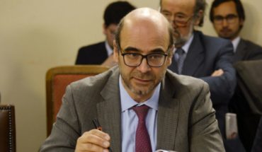 Fernando Atria registra su nuevo partido político en el Servel