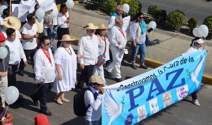 Marchan en Chilapa, Guerrero, por desaparecidos y alto a la violencia
