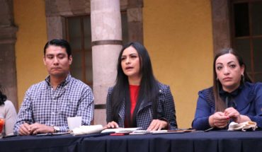 Renuncia Araceli Saucedo a la coordinación de la bancada del PRD