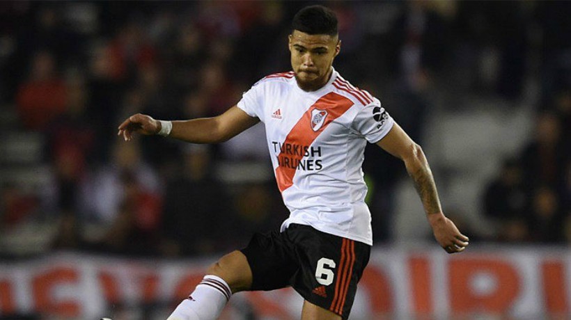 Paulo Díaz received harsh criticism for leaving River with one less