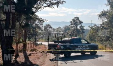 translated from Spanish: They find two bodies shot in the Uruapan-Paracho