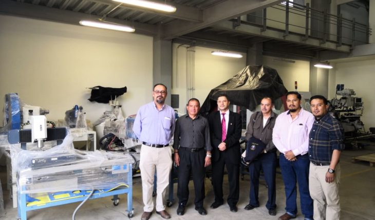 translated from Spanish: UMSNH receives equipment donation to open prototyping service unit
