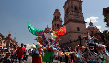 translated from Spanish: Up to 3,000 pesos will be fined for drinking alcohol at Petate Toritos Parade in Morelia