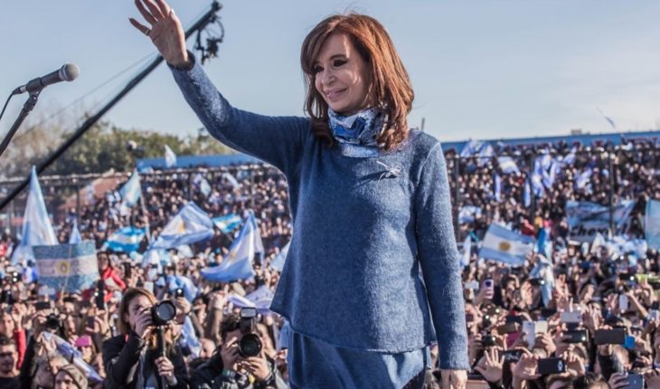 translated from Spanish: Video: La Cámpora honored Cristina Kirchner on her birthday