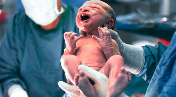 Woman infected with coronavirus has given birth to a girl who is not infected