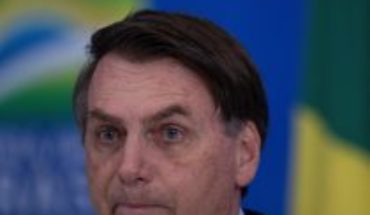 Bolsonaro califica a la COVID-19 de “gripecita” y critica el confinamiento