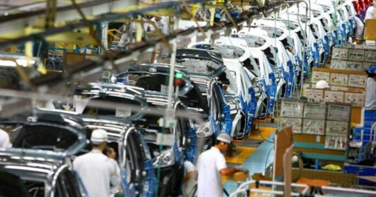 Cae la producción de autos de febrero en un 20%