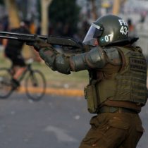 Carabinero que disparó bomba lacrimógena por la espalda a manifestante en Rancagua fue dado de baja