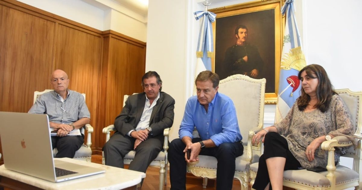 El Gobernador de Mendoza recortó los sueldos de los funcionarios políticos