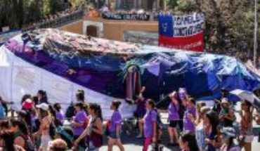 Greenpeace en marcha feminista con Ballena Gigante: “La alerta extractivista es causa feminista”