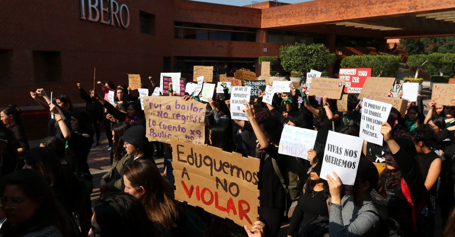 Ibero investigará denuncias de acoso sexual expuestas en 'tendedero'