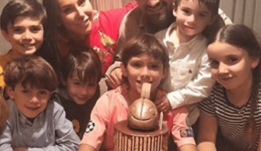 Inés Gómez Mont a falta de escuela se convierte en maestra de sus hijos