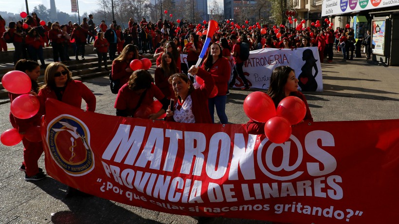 Matronas llaman a participar en huelga general y marcha feminista