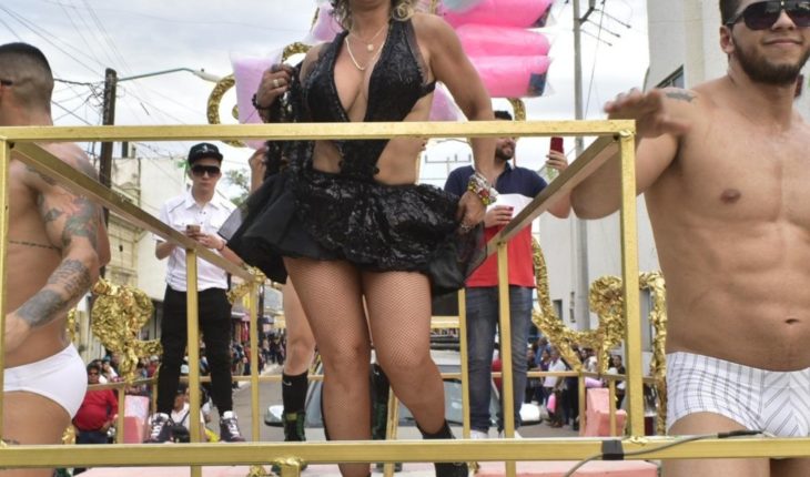 Niurka Marcos baila y encantan en el Carnaval Angostura 2020