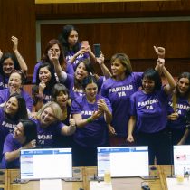 Piñera promulga ley que garantiza paridad de género en el proceso constituyente