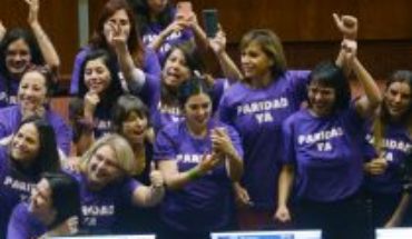 Piñera promulga ley que garantiza paridad de género en el proceso constituyente