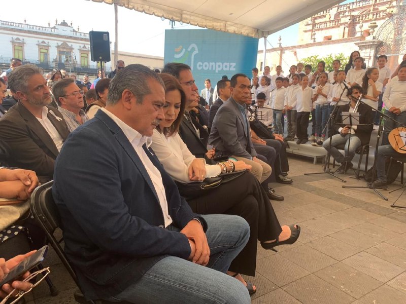 Raúl Morón acudió a la instalación del Consejo Michoacano para la Paz y la Reconciliación