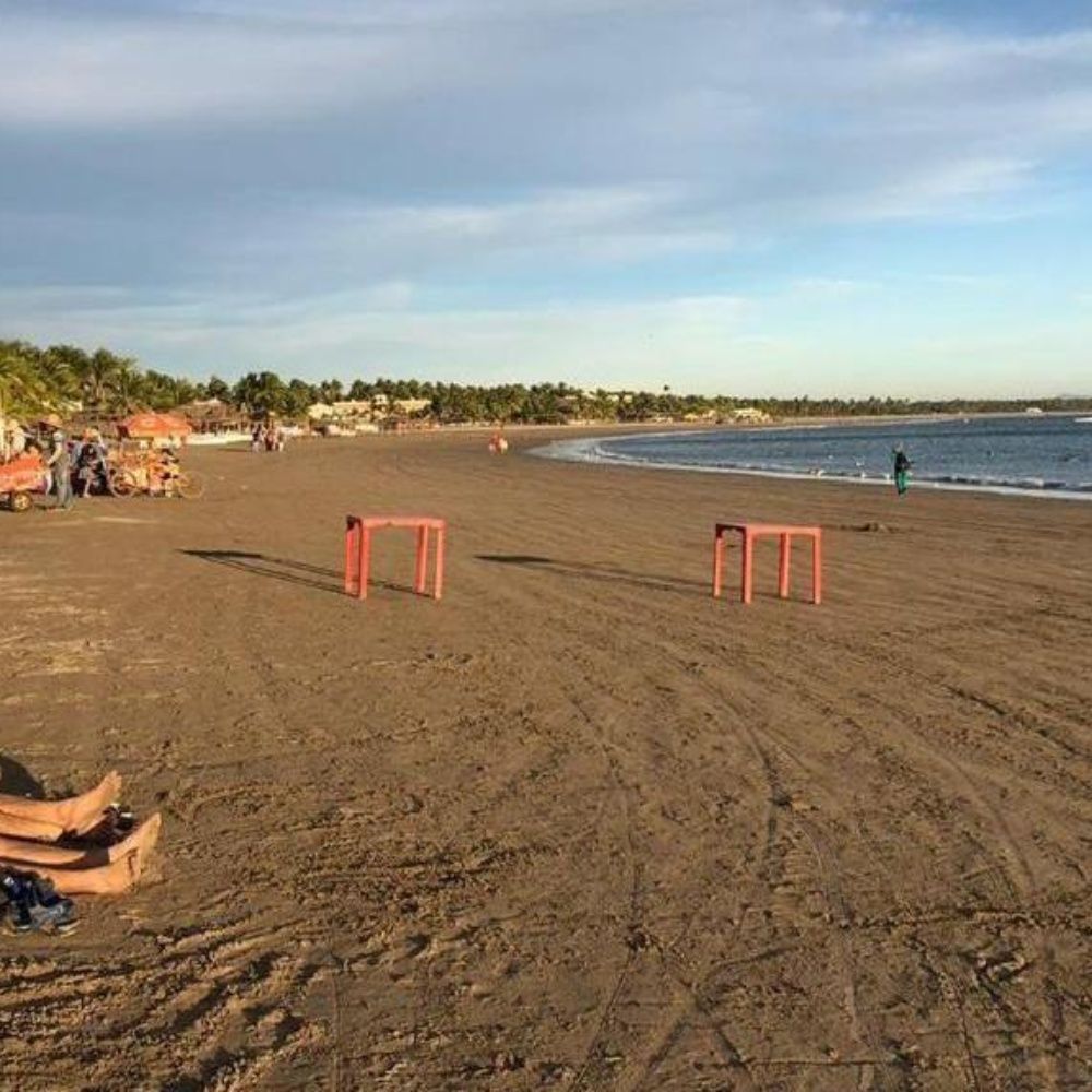 Seis bañistas son rescatados en las playas de Mazatlán
