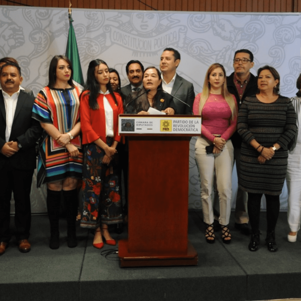 AMLO didn't lower the price of gasoline, it's not true, PRD accuses