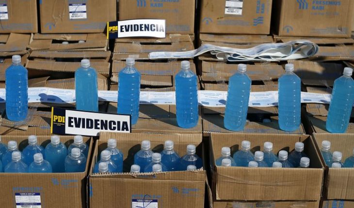 translated from Spanish: ISP seized more than 3,000 litres of illegal gel alcohol in Santiago