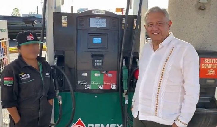 translated from Spanish: López Obrador argues that for him lowered the price of gasoline (Video)