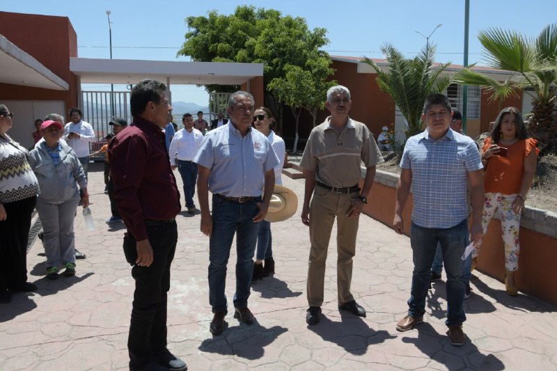 Raúl Morón claims that municipal services will not stop