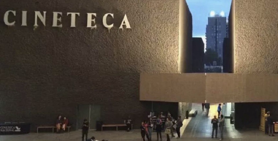 Reschedule events and limit entrance to Cineteca and museums