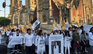 translated from Spanish: UNAM, IPN and BUAP students demand justice from AMLO for murder of peers