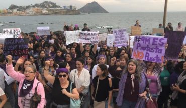 “No somos histéricas, somos históricas”: mujeres marchan en Sinaloa