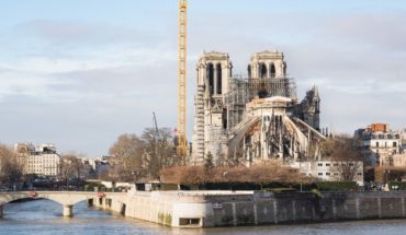 A un año del incendio, sonaron las campanas de la catedral de Notre Dame