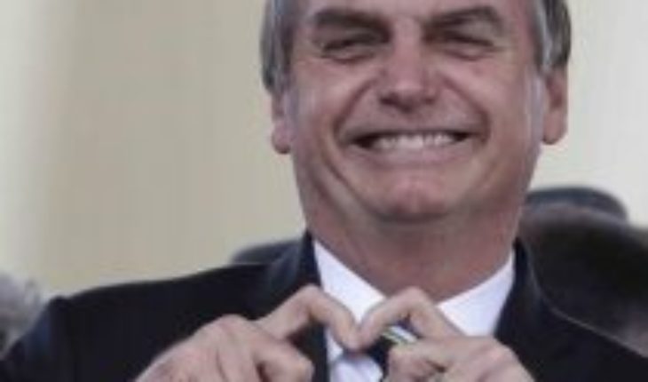 Bolsonaro ignora recomendaciones y participa en jornada de manifestaciones