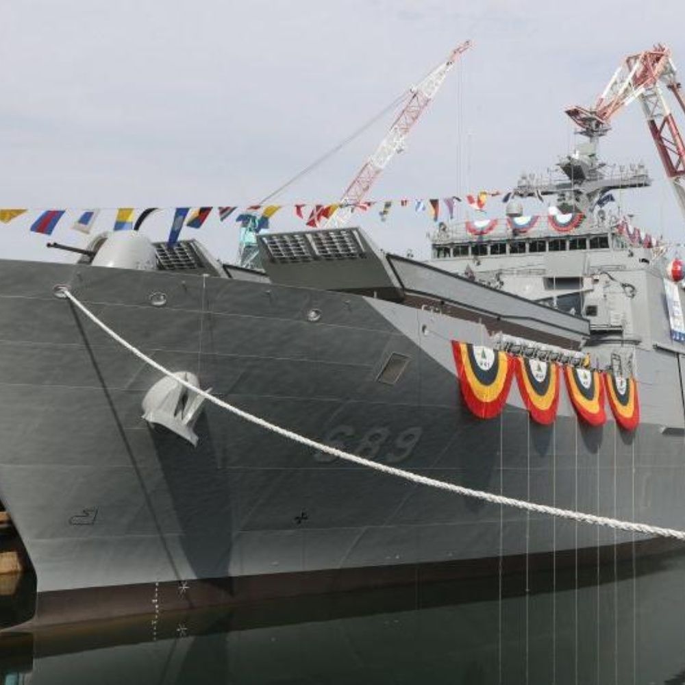 Chile compra dos buques de guerra en plena pandemia