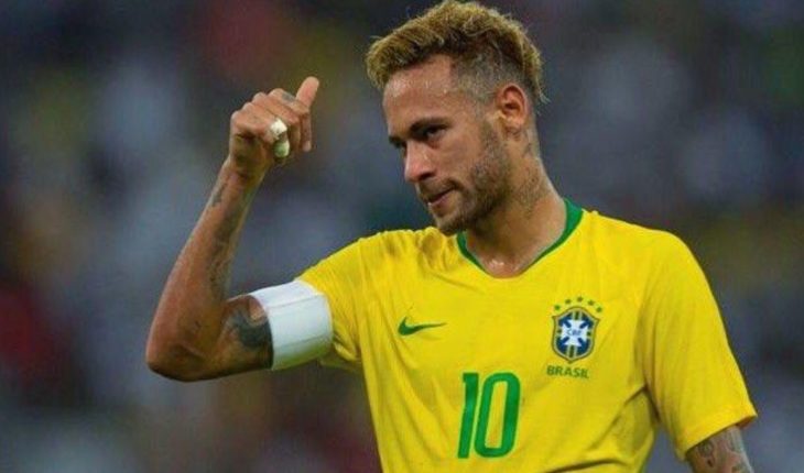Entrenador campeón del mundo arremete contra Neymar por sus ‘clavados’
