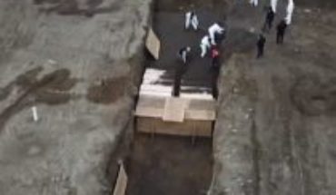 Fallecidos se acumulan en Nueva York: autoridades ordenan uso de fosas comunes
