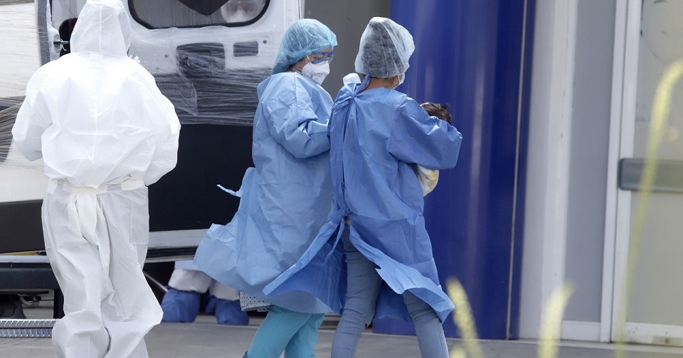'Imagine el riesgo por el que estoy pasando': trabajadores de hospitales