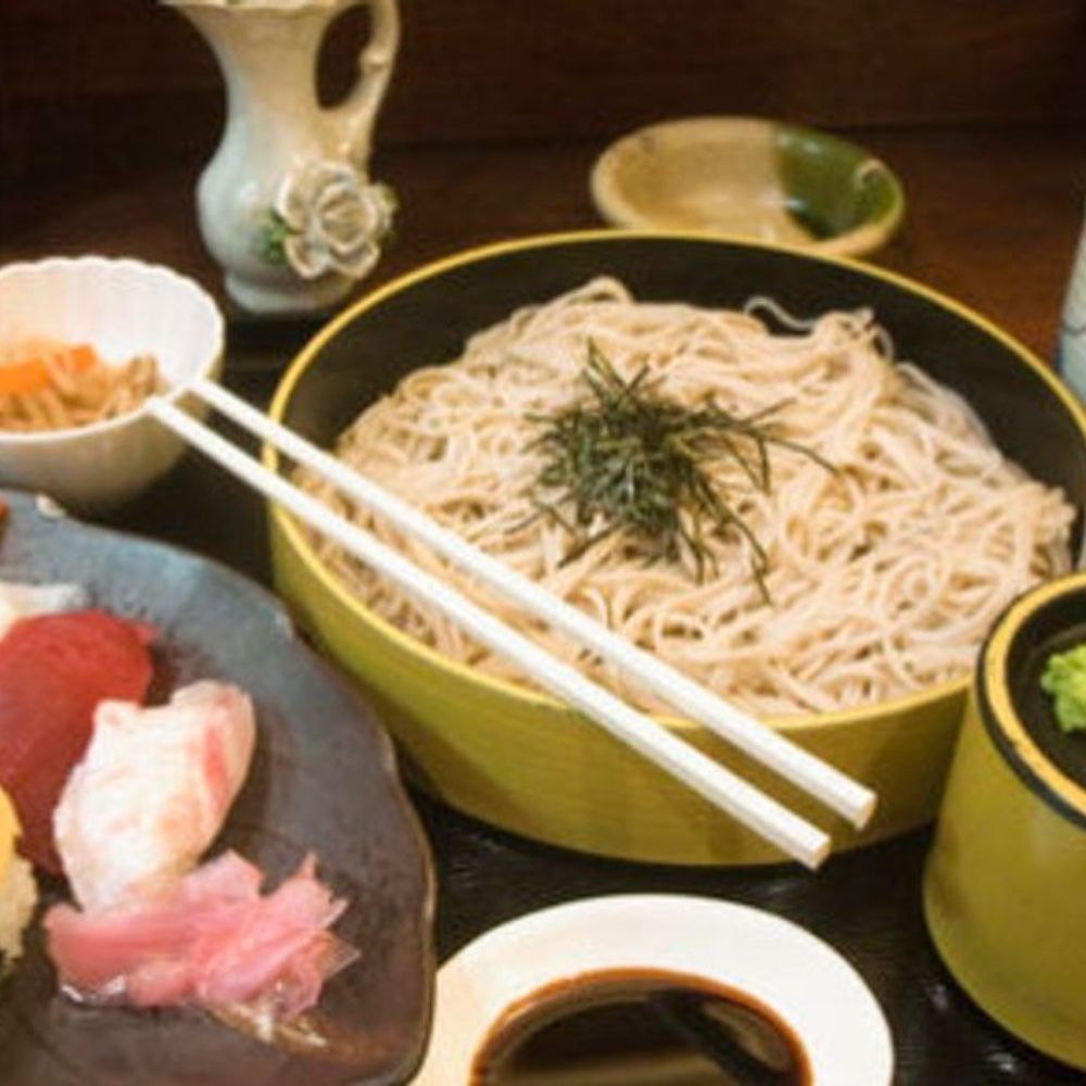 Japón, el país donde el sushi "debe" ser hecho por hombres
