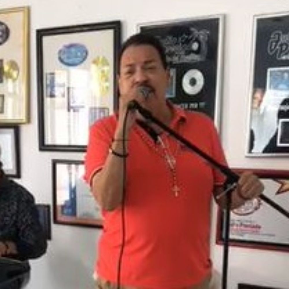 Julio Preciado ofrece concierto virtual de pie y desde su tierra, Mazatlán