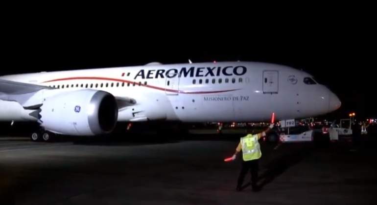 LLega a México avión con insumos médicos de China para atender el Covid-19