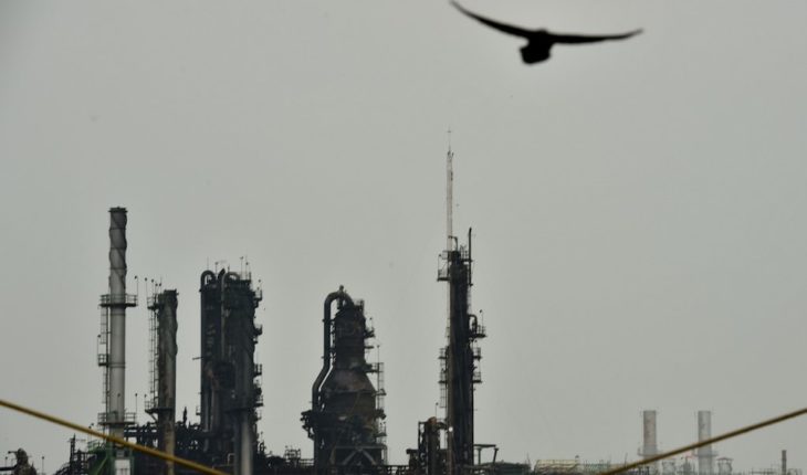 OPEP acepta que México reduzca 100 mil barriles de petróleo