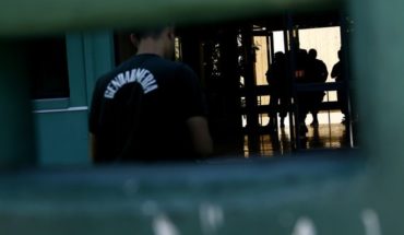 translated from Spanish: Gendarmerie confirmed three new cases of coronavirus in Puente Alto prison